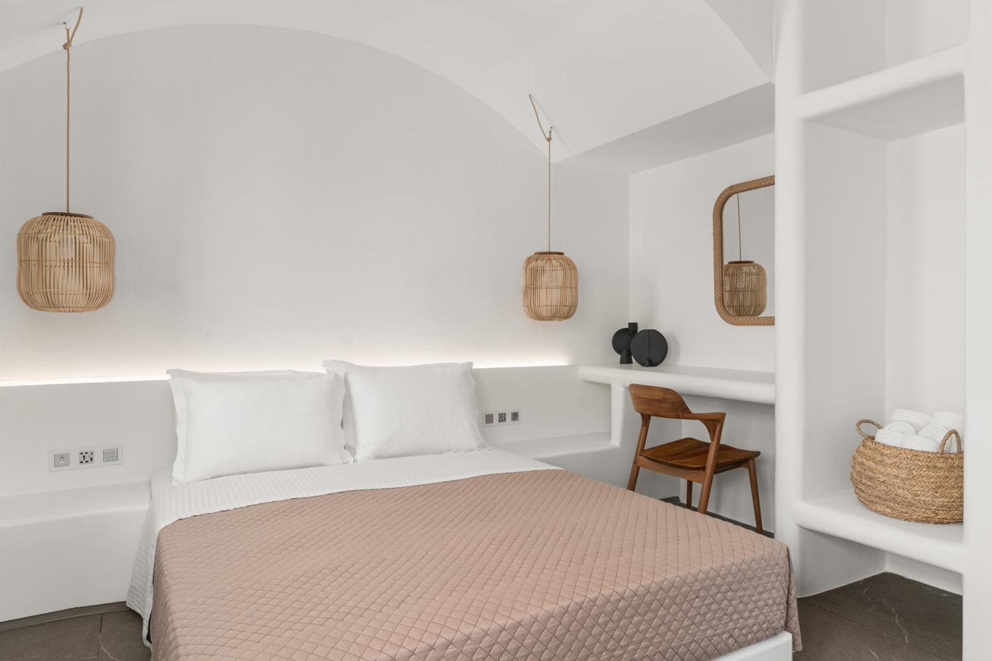 Mr & Mrs White Paros Suites & More Науса Номер фото
